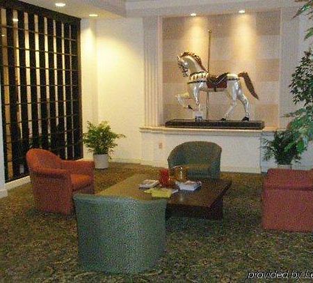 Clarion Hotel デランド インテリア 写真